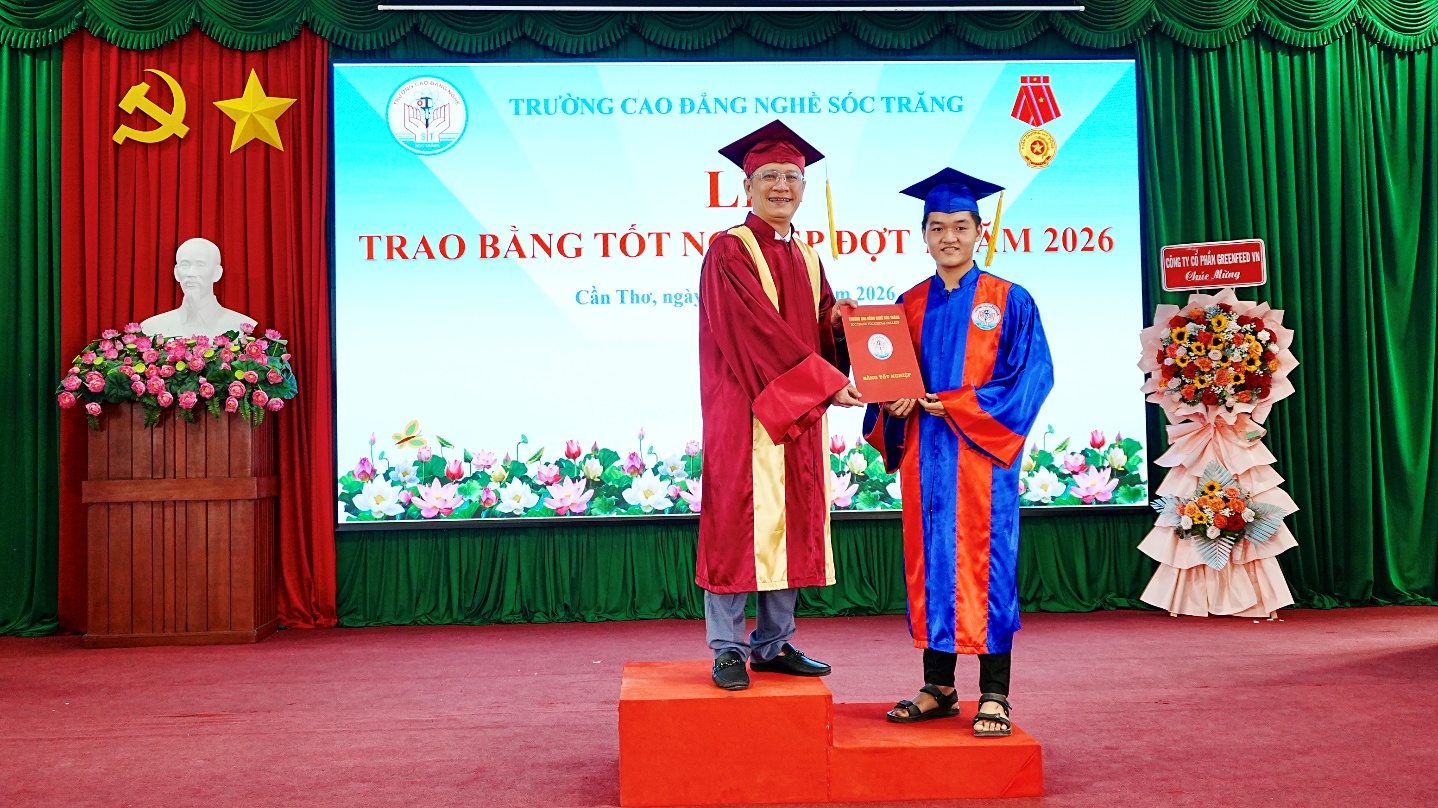 LỄ TRAO BẰNG TỐT NGHIỆP ĐỢT 1 NĂM 2026