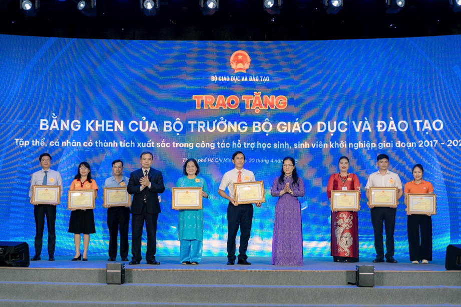 TRƯỜNG CAO ĐẲNG NGHỀ SÓC TRĂNG - ƯƠM MẦM SÁNG TẠO,  ĐỒNG HÀNH CÙNG HỌC SINH, SINH VIÊN THAM GIA Ý TƯỞNG KHỞI NGHIỆP